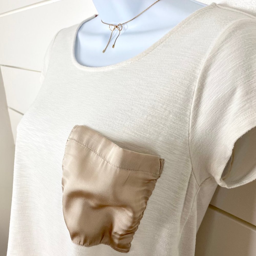 π Host Pick π Anthropologie Top, XS. - Picture 3 of 6